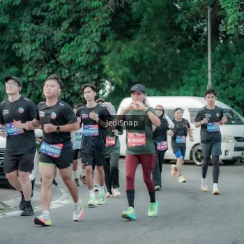 Runner Photo 3892477