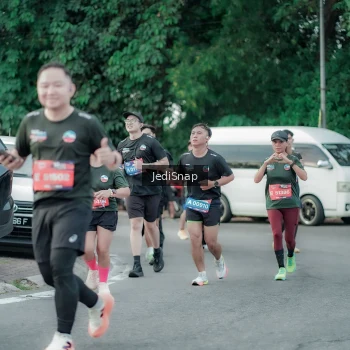 Runner Photo 3892489