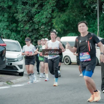 Runner Photo 3892569