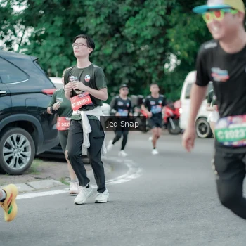 Runner Photo 3892640