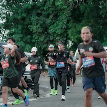 Runner Photo 3892750