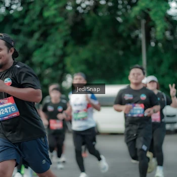 Runner Photo 3892759