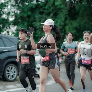 Runner Photo 3892794