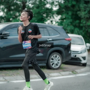 Runner Photo 3892843