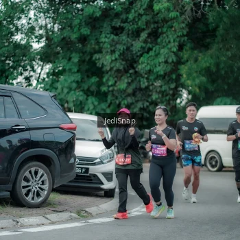 Runner Photo 3892844