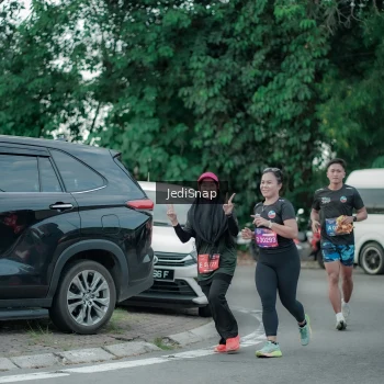 Runner Photo 3892854