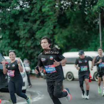 Runner Photo 3892875