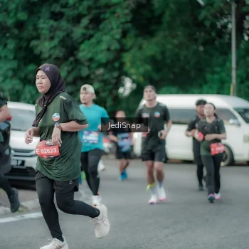Runner Photo 3892968