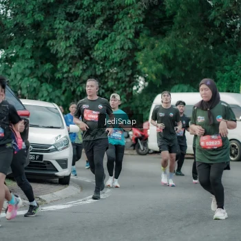 Runner Photo 3892971