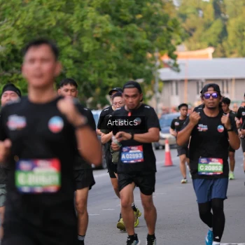 Runner Photo 3893035