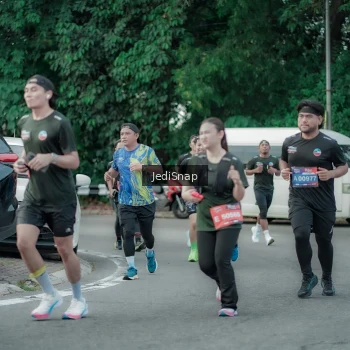 Runner Photo 3893046