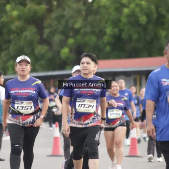 Runner Photo 3893077