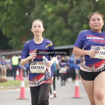 Runner Photo 3893095