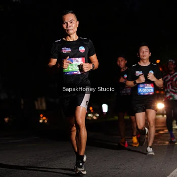 Runner Photo 3893098