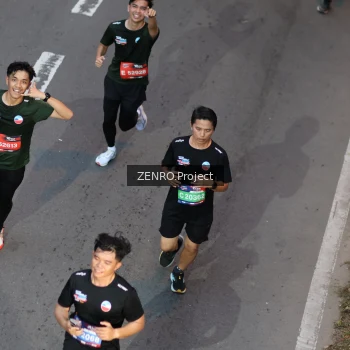 Runner Photo 3893161