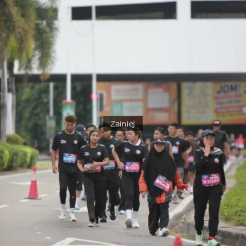 Runner Photo 3893176