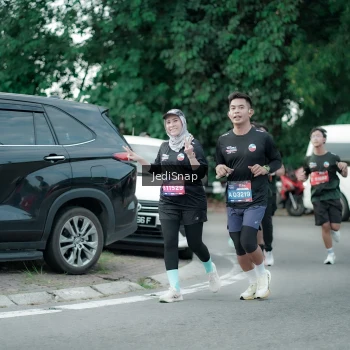 Runner Photo 3893187