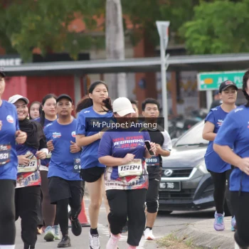 Runner Photo 3893192