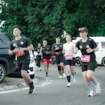 Runner Photo 3893237