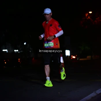 Runner Photo 3893243