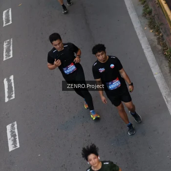 Runner Photo 3893282