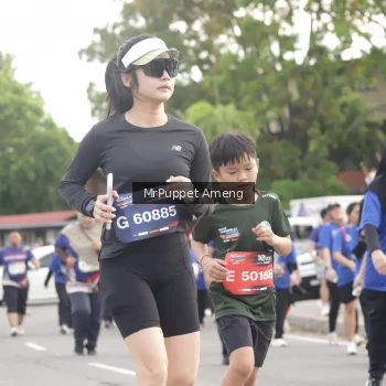 Runner Photo 3893343