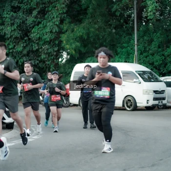 Runner Photo 3893361
