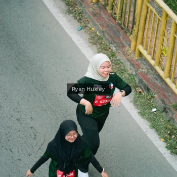 Runner Photo 3893367