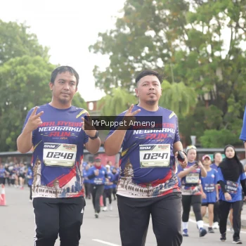 Runner Photo 3893375