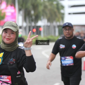 Runner Photo 3893377