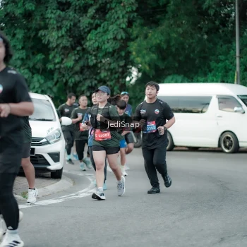 Runner Photo 3893387