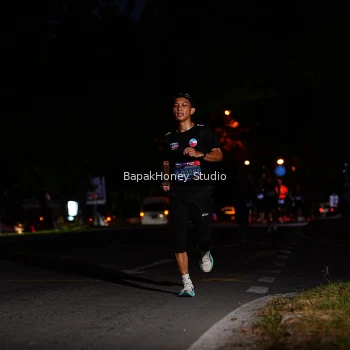 Runner Photo 3893398