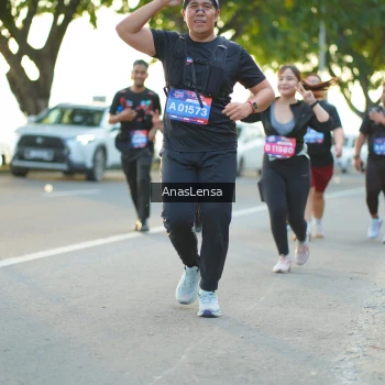 Runner Photo 3893403