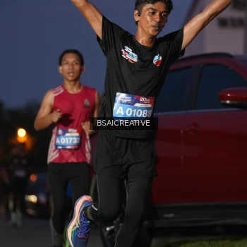 Runner Photo 3893425