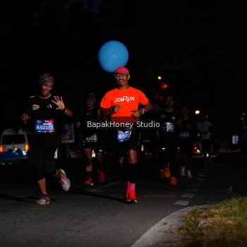 Runner Photo 3893455