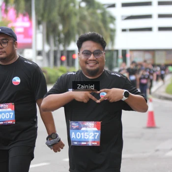 Runner Photo 3893458