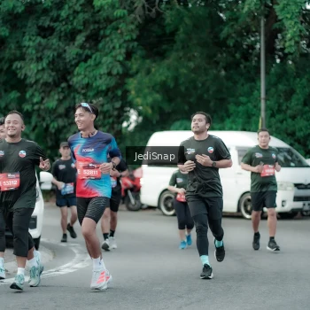 Runner Photo 3893470