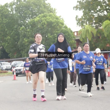 Runner Photo 3893477
