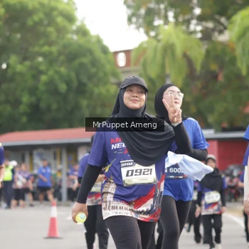 Runner Photo 3893486