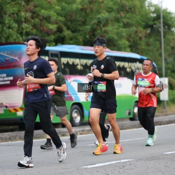 Runner Photo 3893488