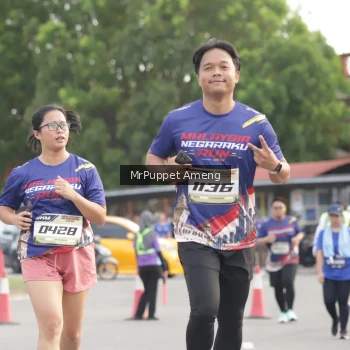 Runner Photo 3893493