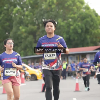 Runner Photo 3893494