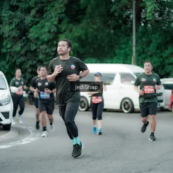 Runner Photo 3893514