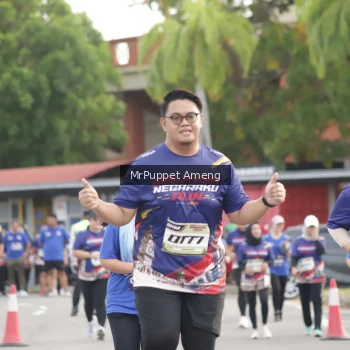 Runner Photo 3893525