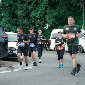 Runner Photo 3893551