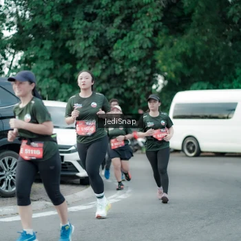 Runner Photo 3893580