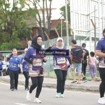 Runner Photo 3893598
