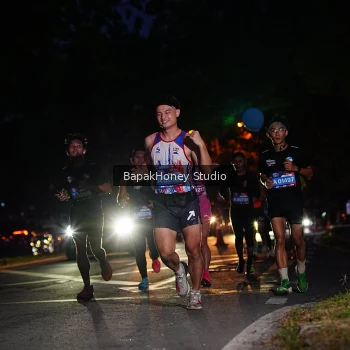 Runner Photo 3893605