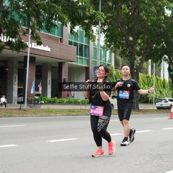 Runner Photo 3893640