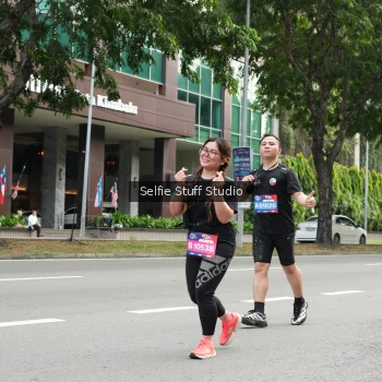 Runner Photo 3893643